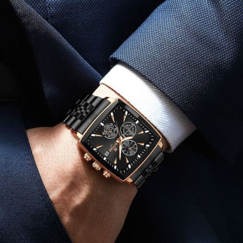 montre carrée oyster luxe lbdh noir et or portée par un homme en costume