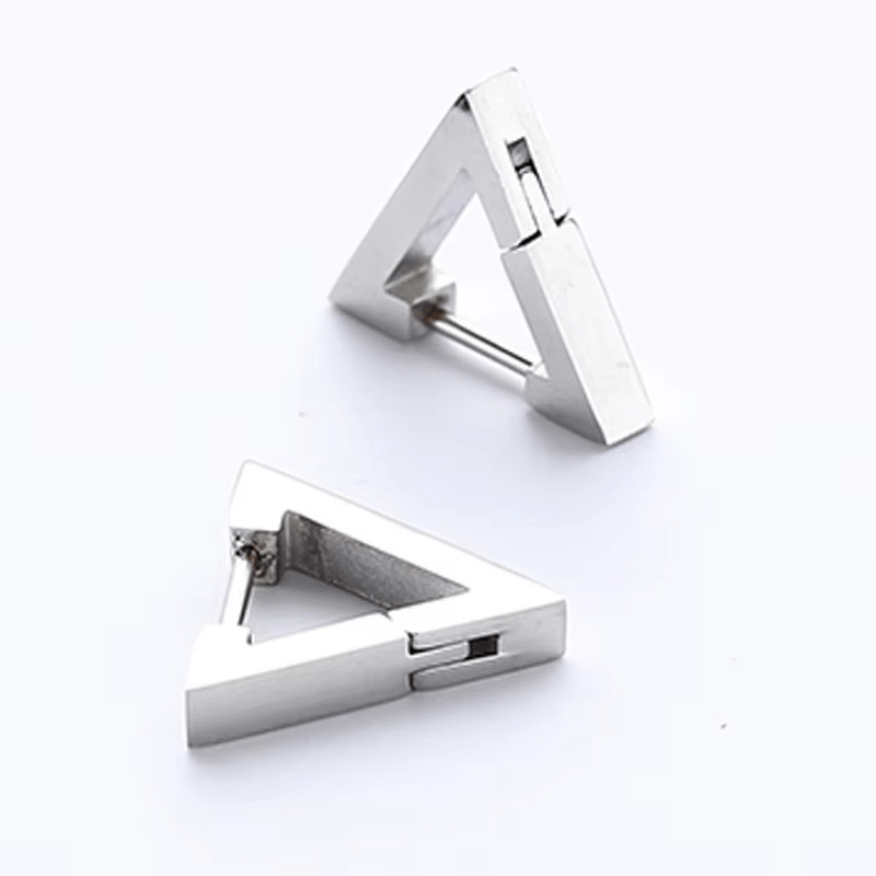 Boucles d’oreilles triangle argentées en acier inoxydable – Fermoir clip sécurisé