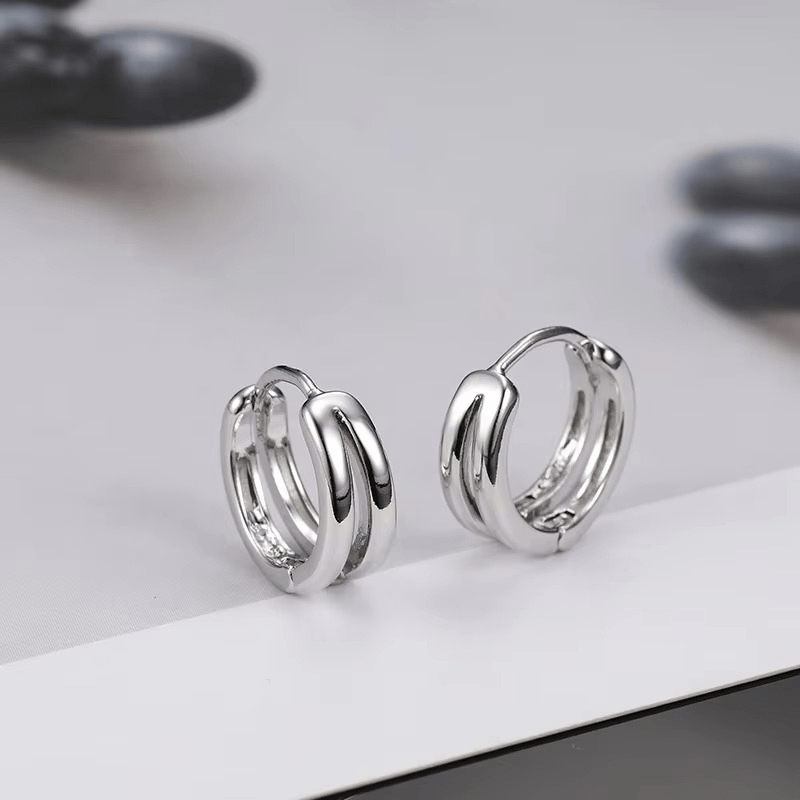 Boucles d’oreilles homme anneau double en argent, accessoire de mode intemporel