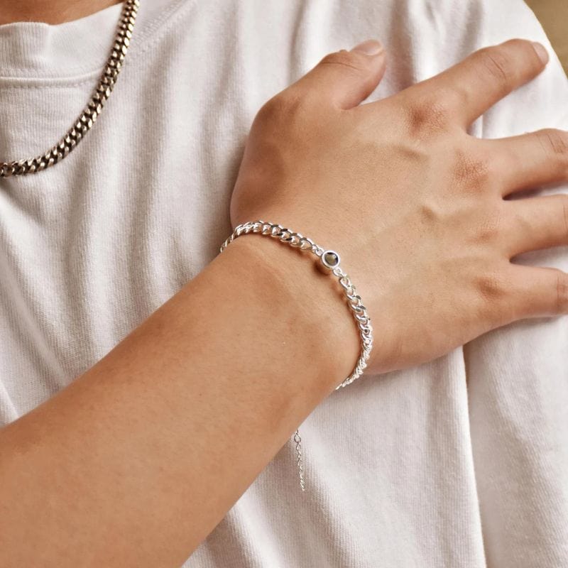 No Alt generated by the API