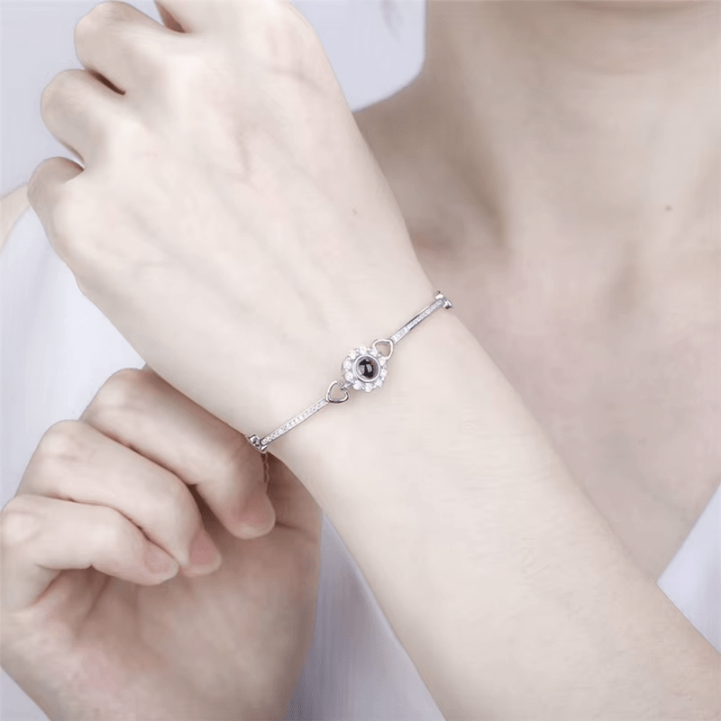 Bracelet photo projection en argent argent porté