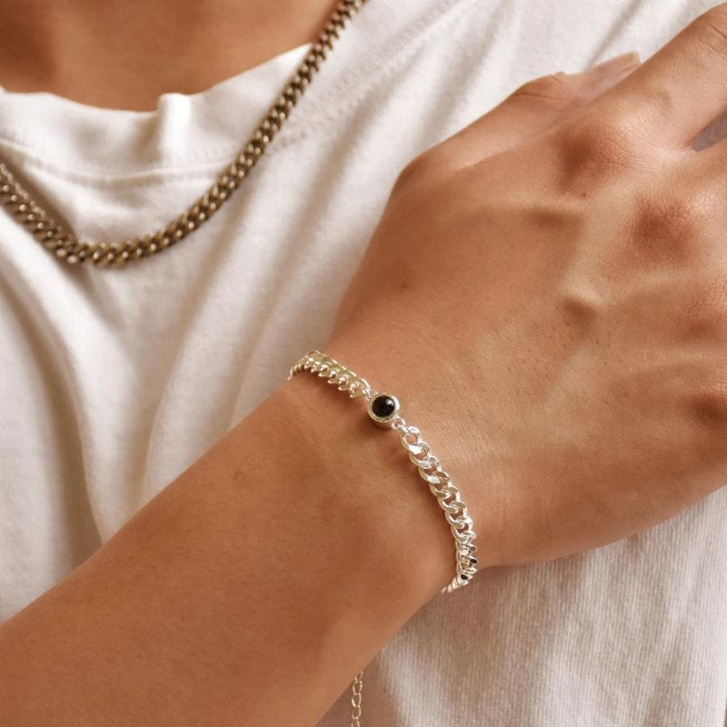 No Alt generated by the API