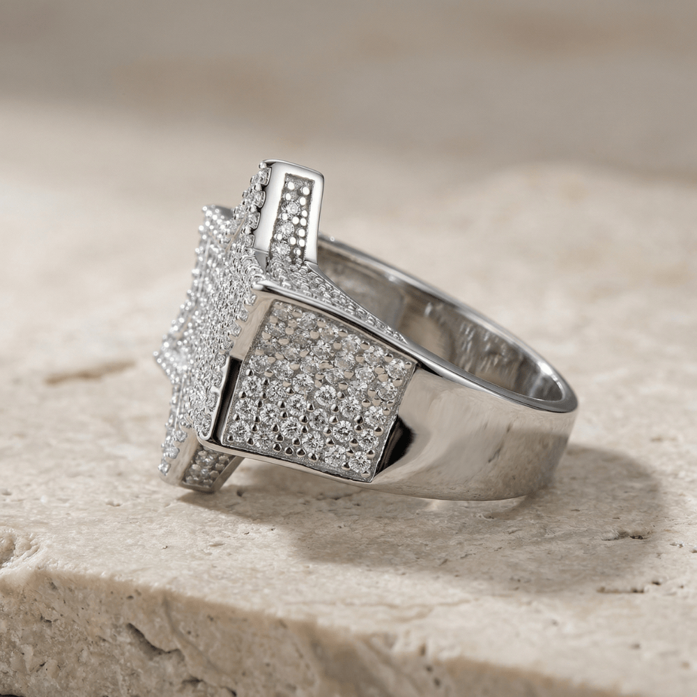 Chevalière diamant homme argent 925 moissanite vue latérale