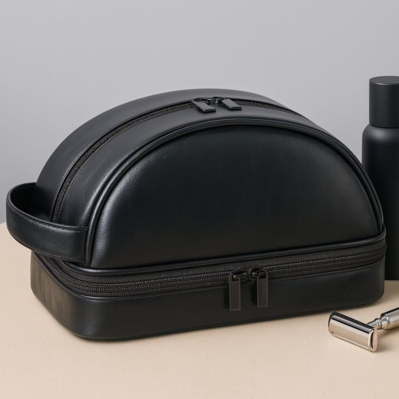 Grande trousse de toilette homme en cuir noir style raffiné