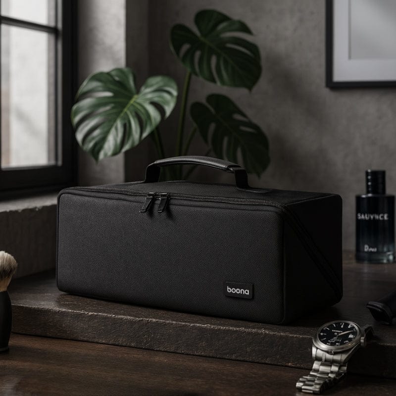 Trousse de toilette noire pour homme avec poignée ergonomique design masculin