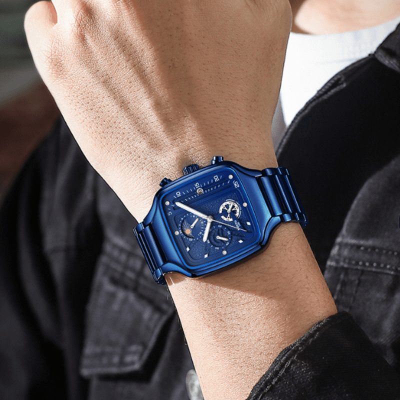 Montre Carré Analogique avec Chronographe bleu portée