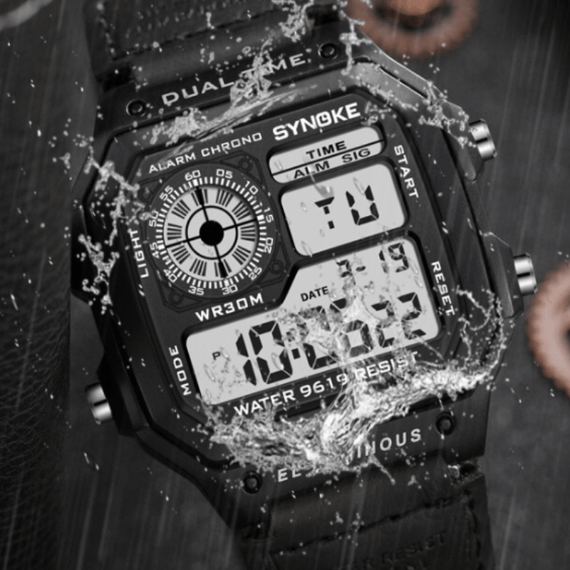 Montre Digitale Carré noir sous l'eau