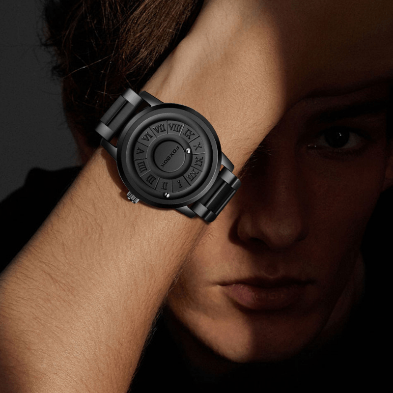 Montre Magnétique - Bracelet Cuir ou Acier acier noir portée