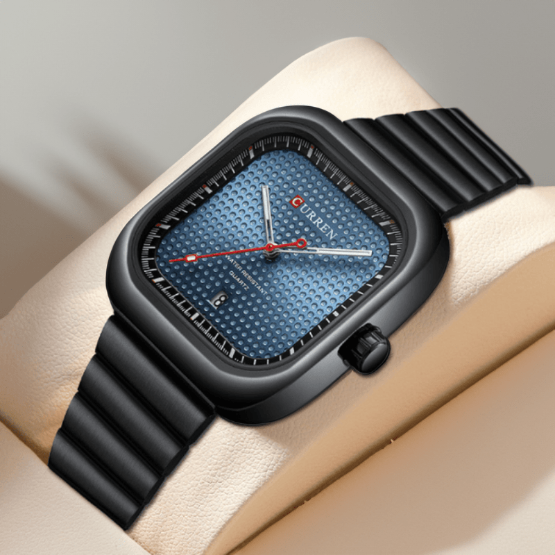 Montre Quartz Carré noir et bleu sur présentoir