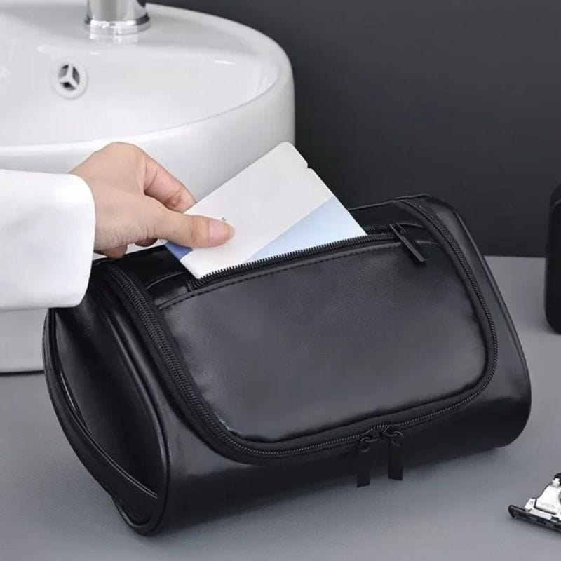 trousse de toilette homme cuir noire structure rigide design masculin