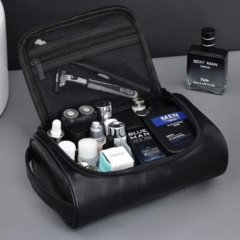 trousse de toilette homme cuir ouverte avec compartiment organisé produits masculins
