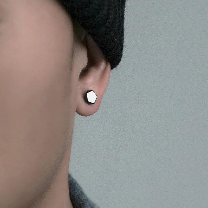 Boucle d'oreille aimant homme hexagonale portée style tendance