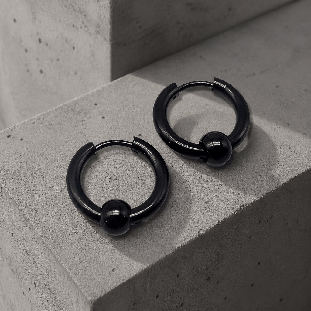 Boucle d'oreille créole homme en acier noir à fermoir à bille