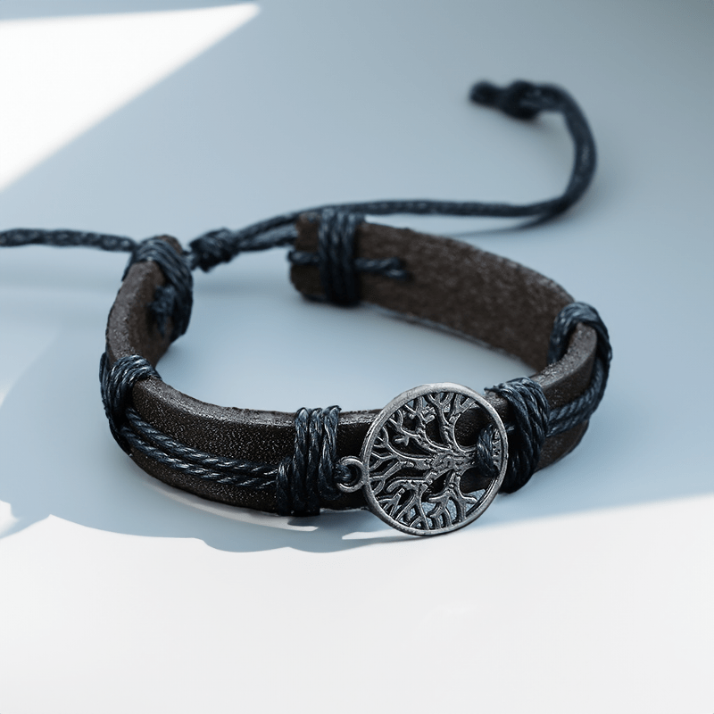 Bracelet arbre de vie homme seul, lanière de cuir et médaillon ajouré
