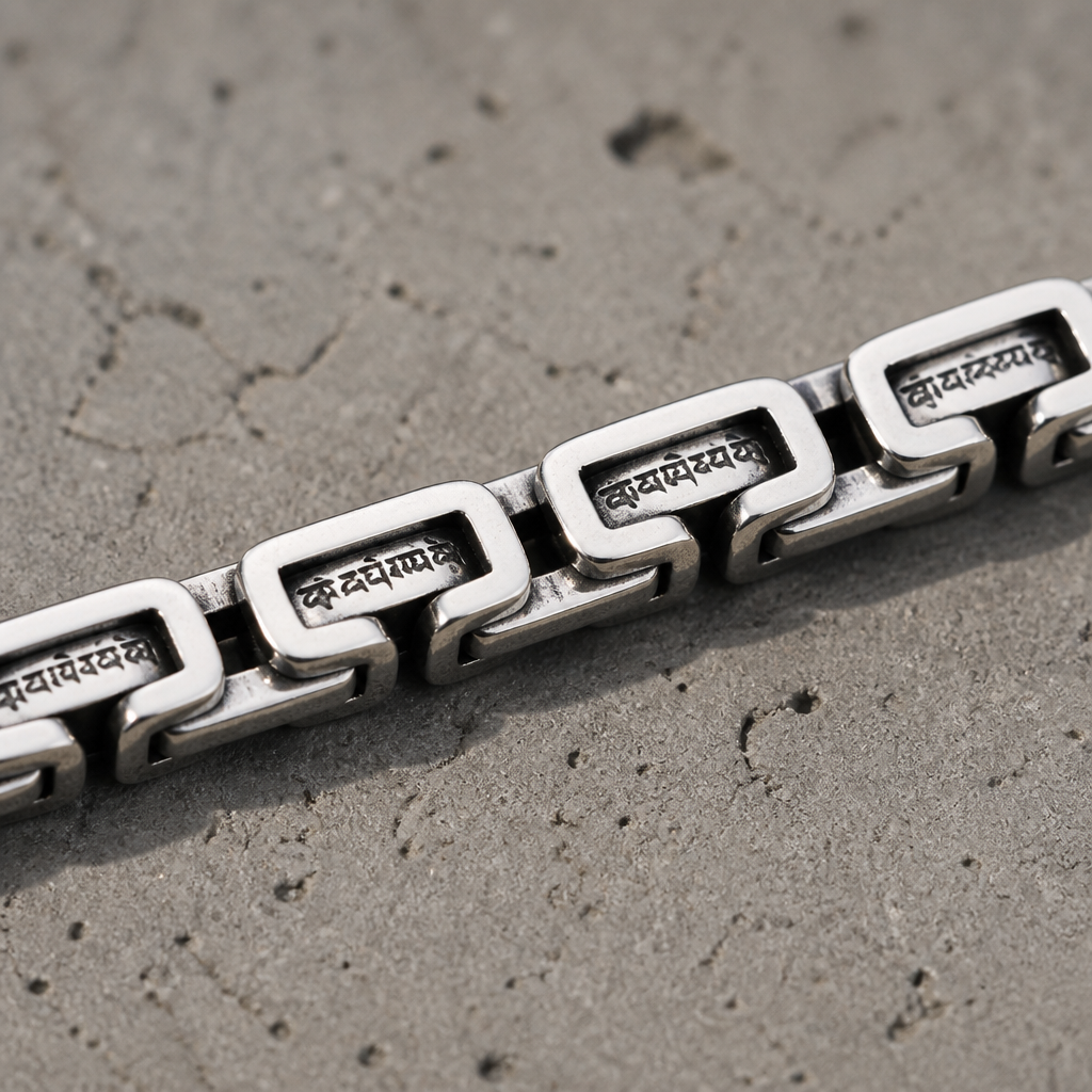 Des Finitions Exemplaires - Bracelet Bouddhiste Homme, Mantra Gravé en Argent