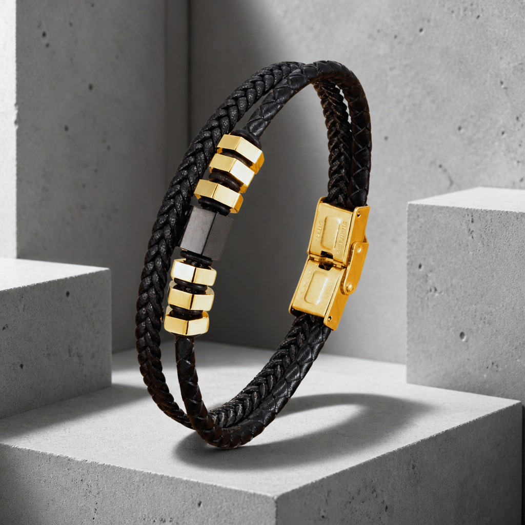 Bracelet homme fin en cuir tressé noir, tubes et clip en acier doré