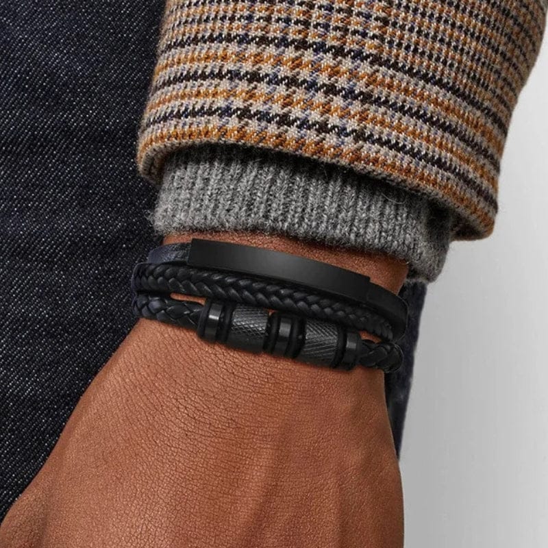 bracelet cuir tressé homme personnalisé porté avec style tendance