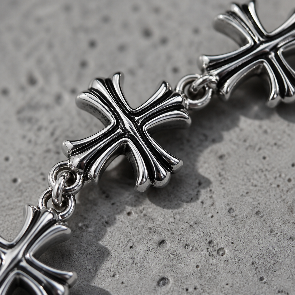 Des Finitions Exemplaires - Bracelet Templier Homme, Maillons en Croix Pattées Vieillies