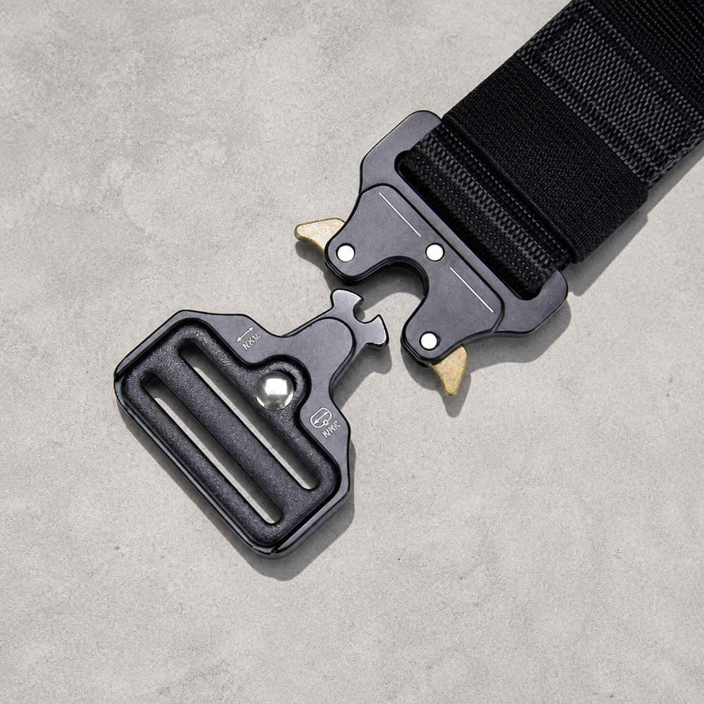 Boucle de la ceinture réglable homme ouverte en deux parties