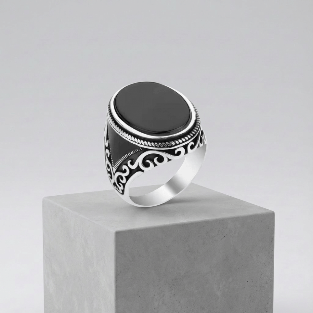 Chevalière argent onyx homme plateau ovale arabesques