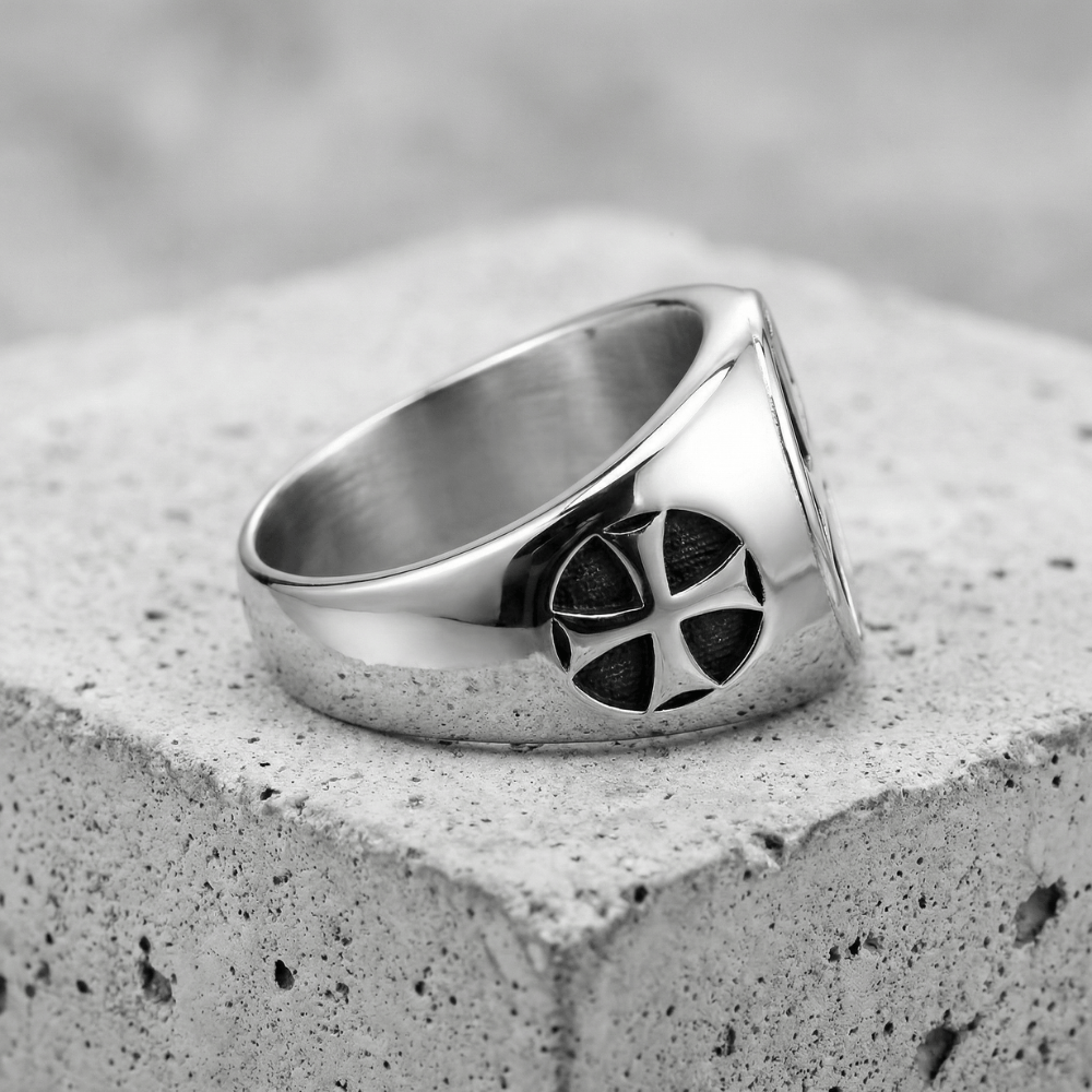 Chevalière homme acier inoxydable croix latérale argent