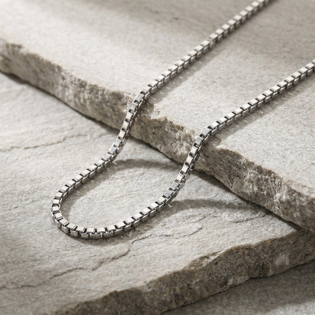 collier chaine fine homme acier inoxydable couleur argent