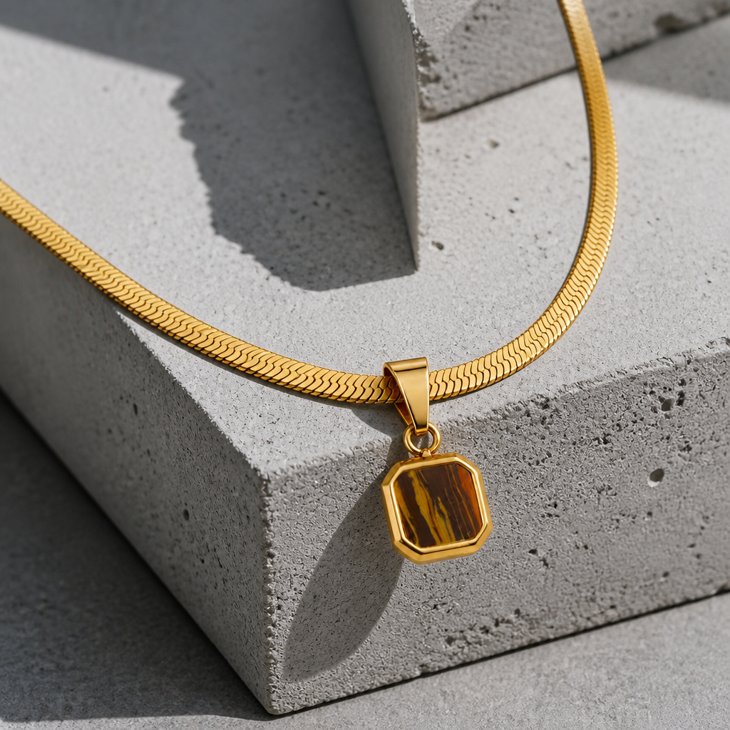 pendentif homme œil de tigre chaîne plate or acier inoxydable