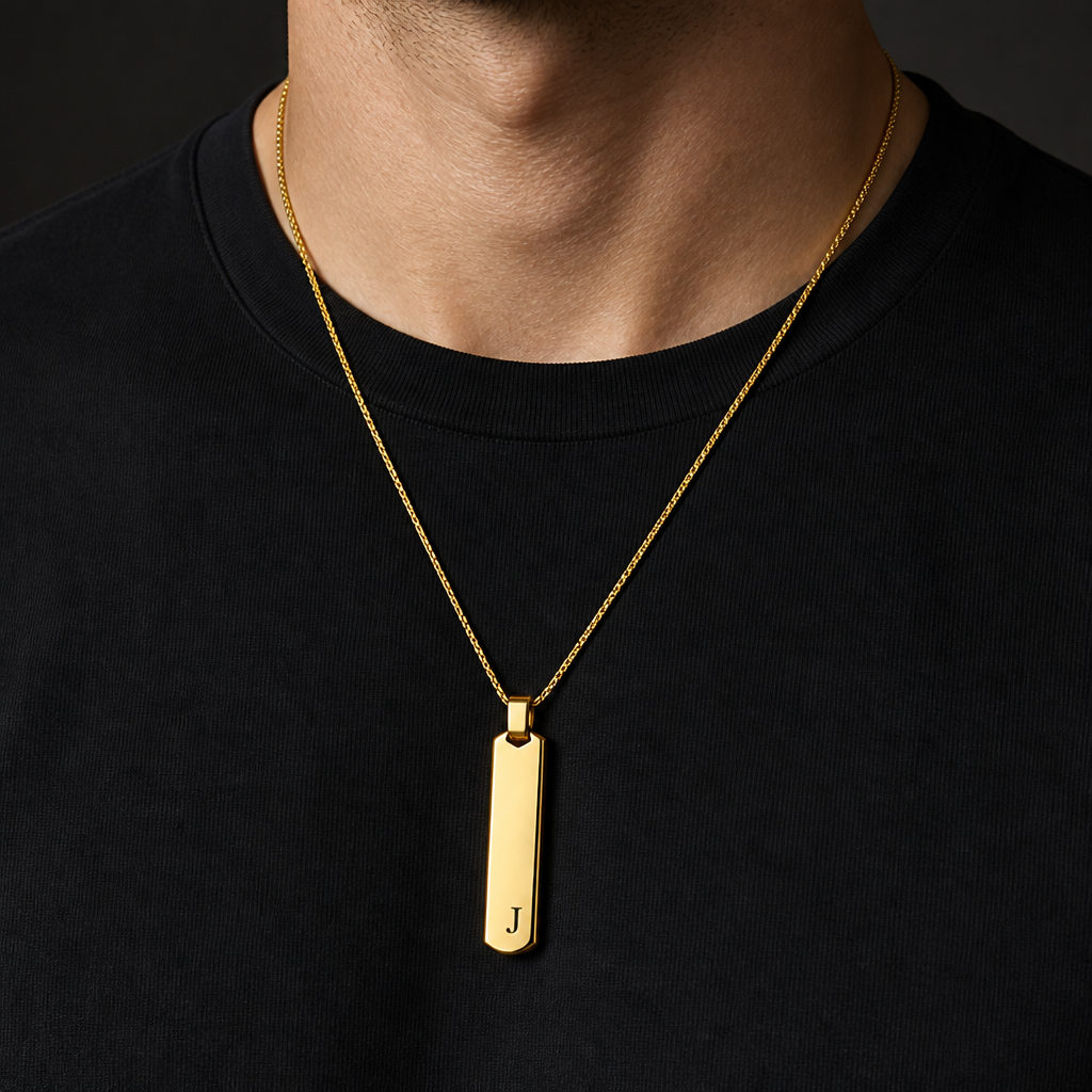 collier lettre homme or barre acier inoxydable