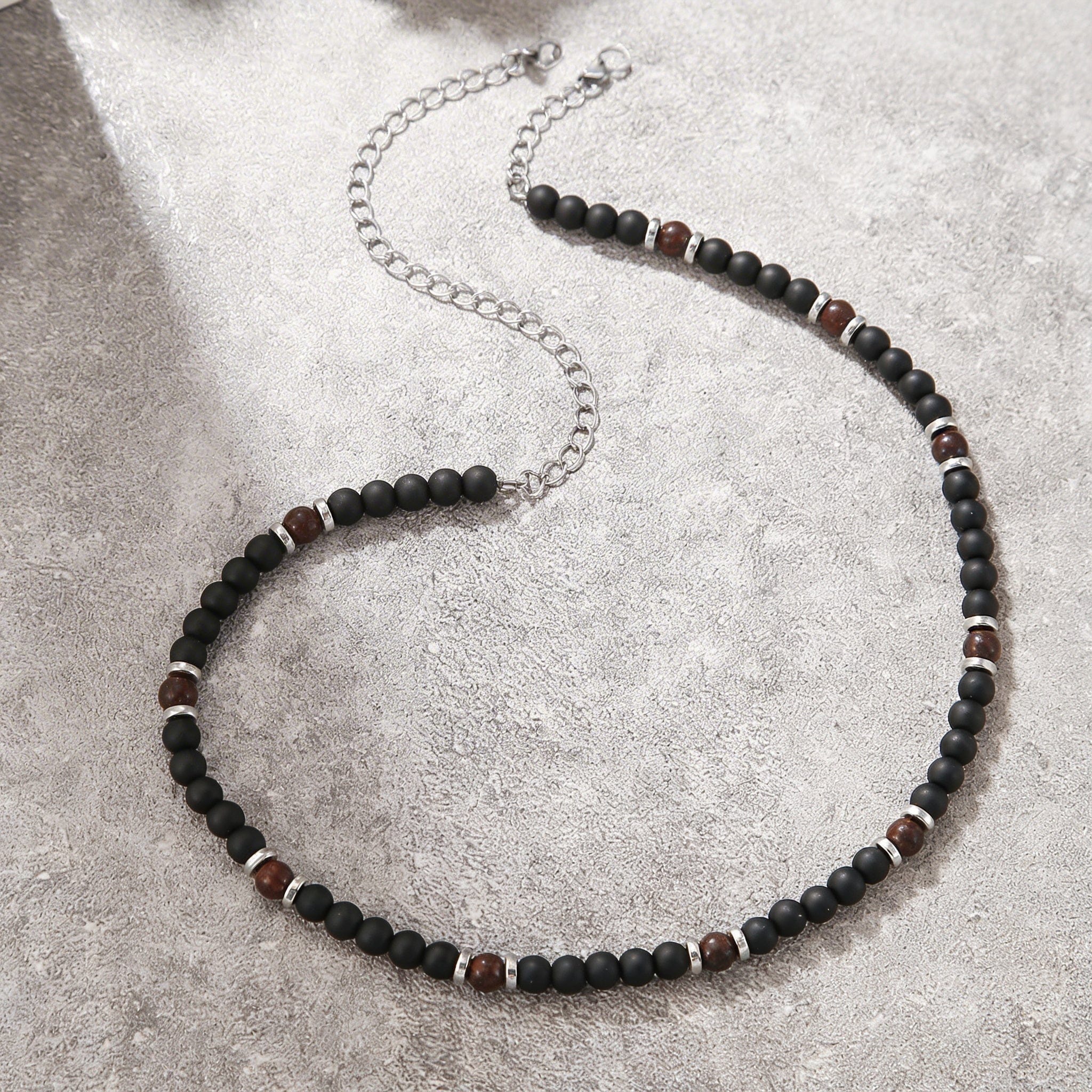 collier noir homme perles noires mates acier