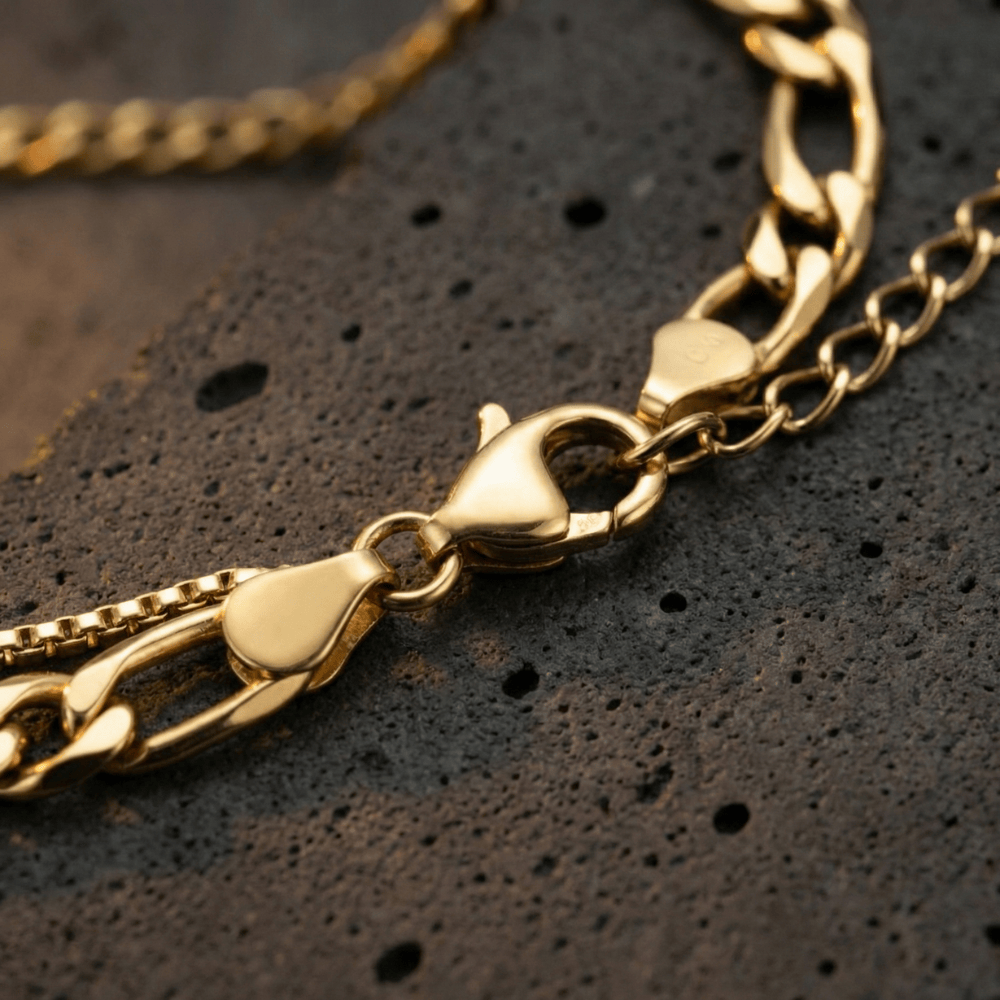 Gourmette fine homme or fermoir mousqueton acier