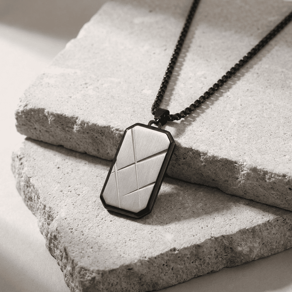 pendentif homme luxe argent chaine noire