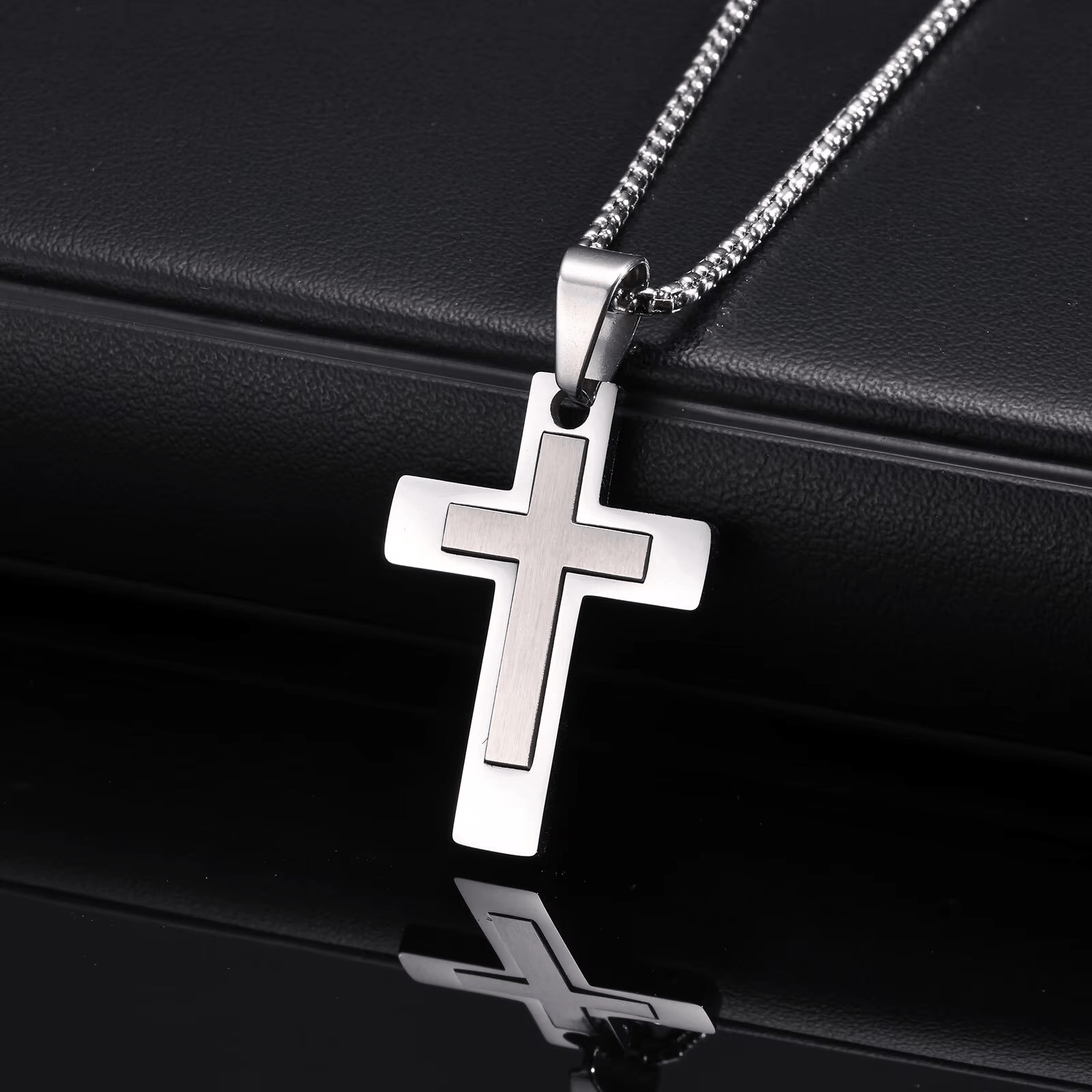 collier pendentif croix homme argent acier inoxydable
