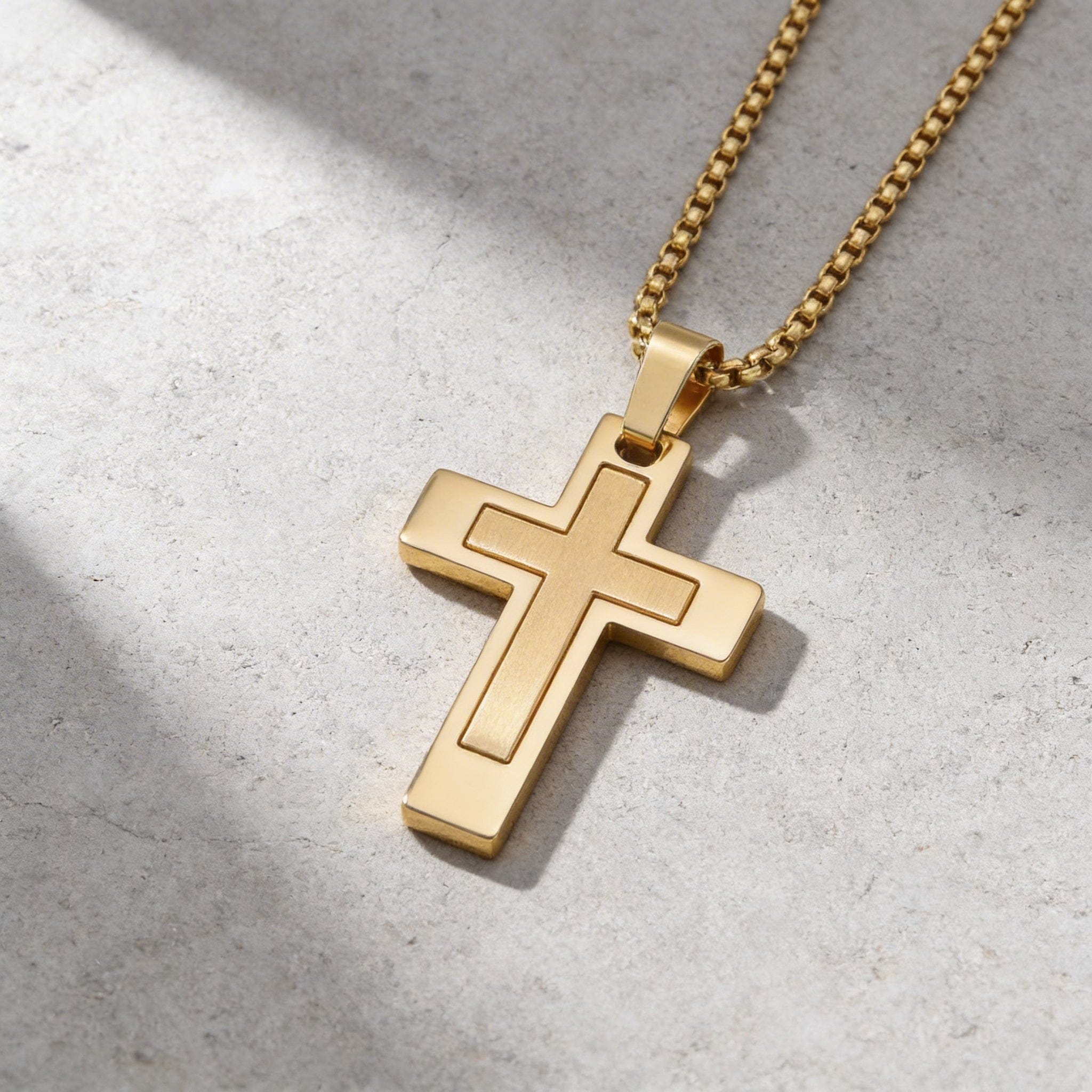 pendentif homme croix or acier inoxydable