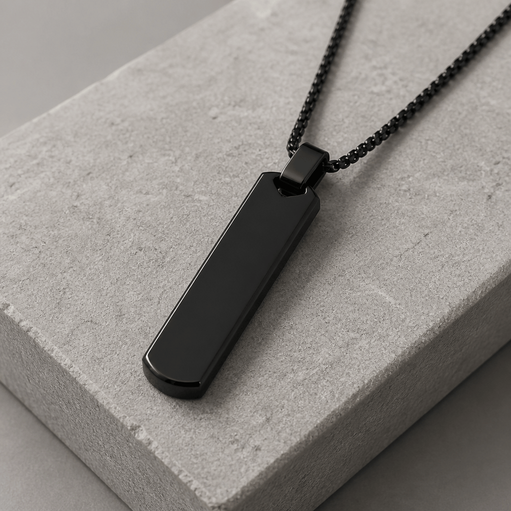 pendentif lettre homme noir barre acier inoxydable