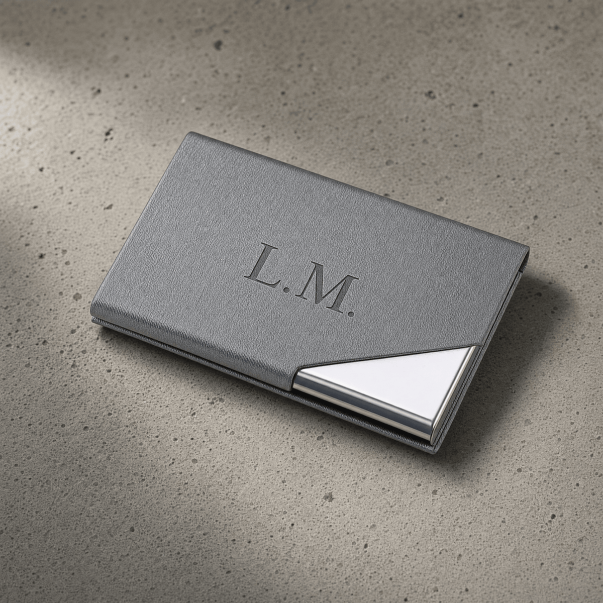 porte-cartes bancaire homme gris personnalisé gravé initiales