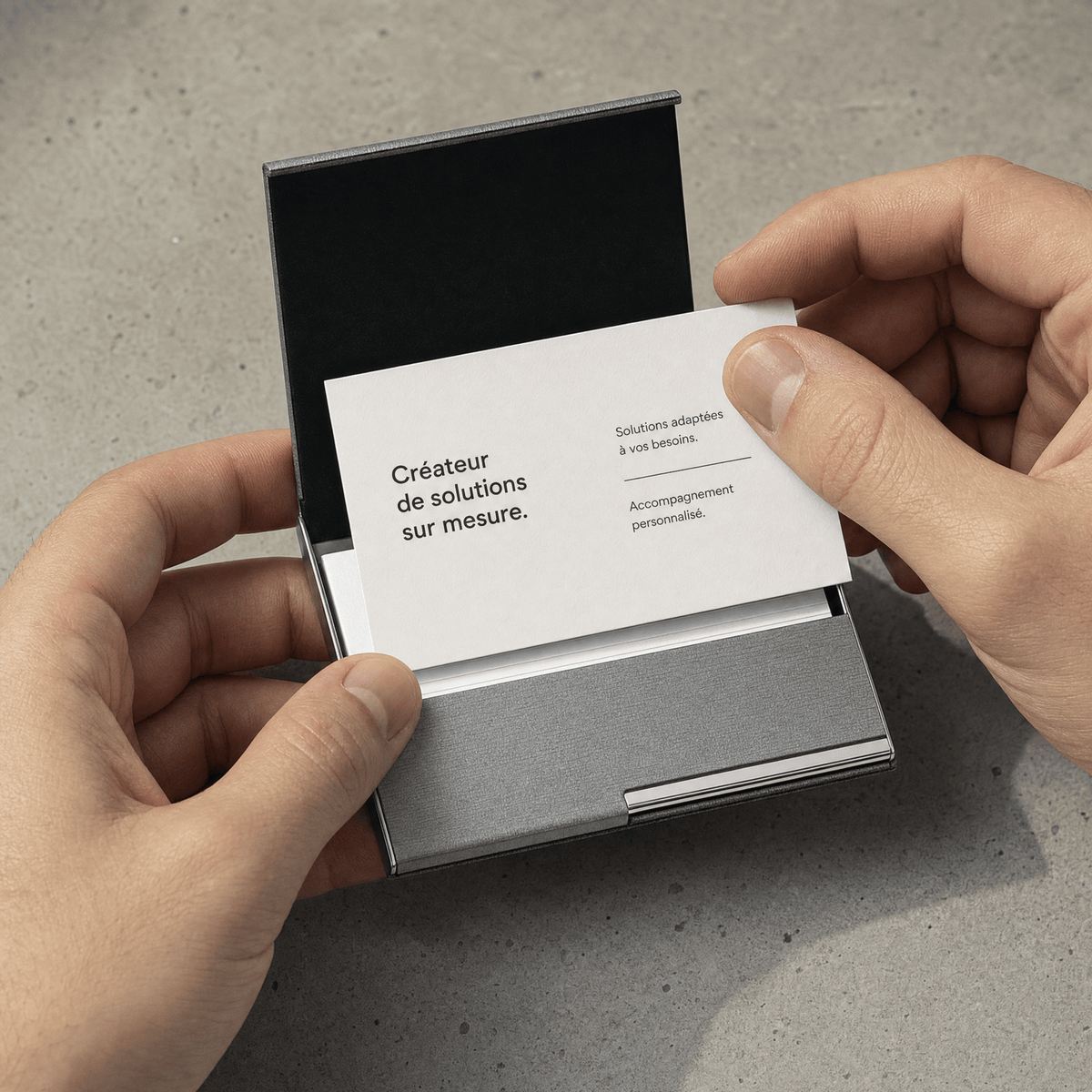 porte-cartes bancaire homme gris acier inoxydable