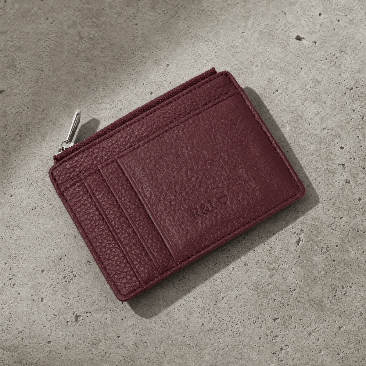 porte-cartes cuir bordeaux gravé initiales homme