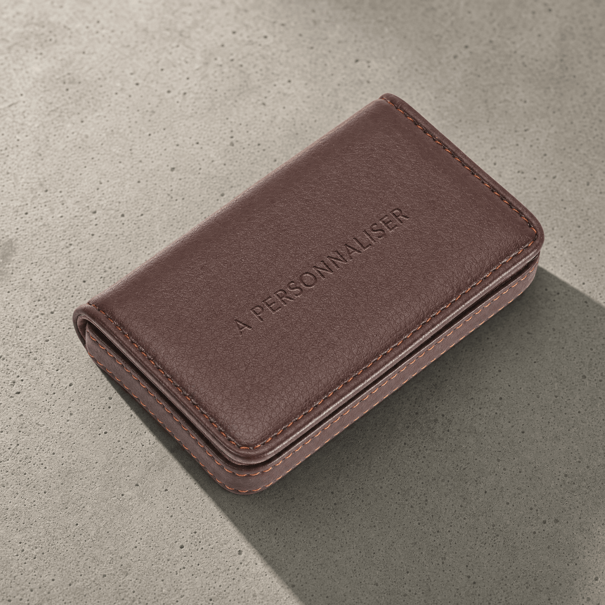 Des Finitions Exemplaires - Porte-Cartes Homme Personnalisé Magnétique à Graver