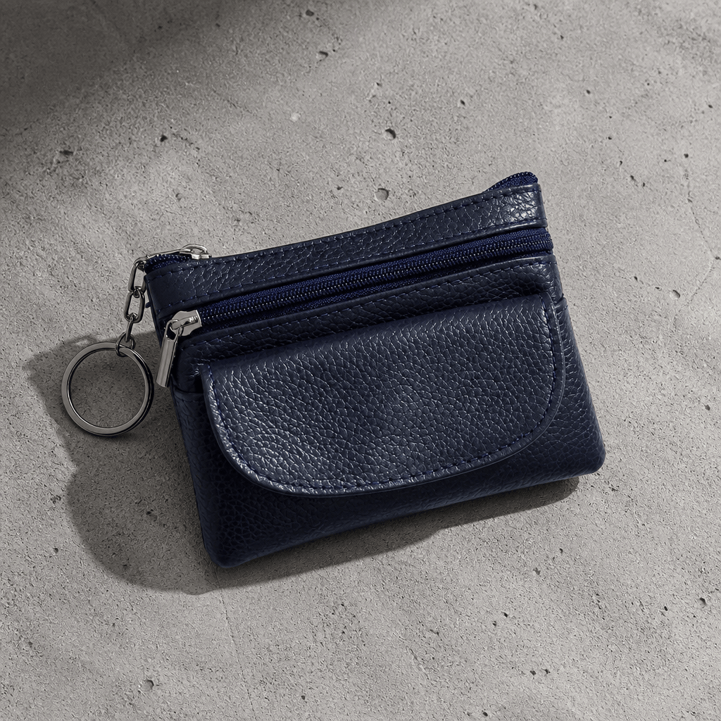 Porte-monnaie homme en cuir véritable bleu marine, compact, vue trois quarts