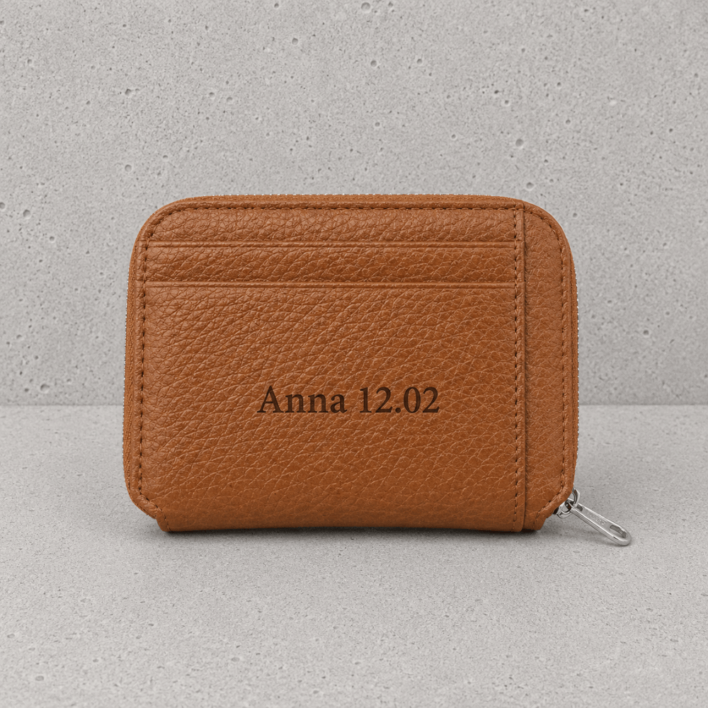 Porte-monnaie homme en cuir marron personnalisé au prénom et à la date par gravure laser