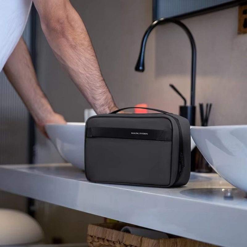 Trousse toilette homme cuir voyage utilisation salle de bain