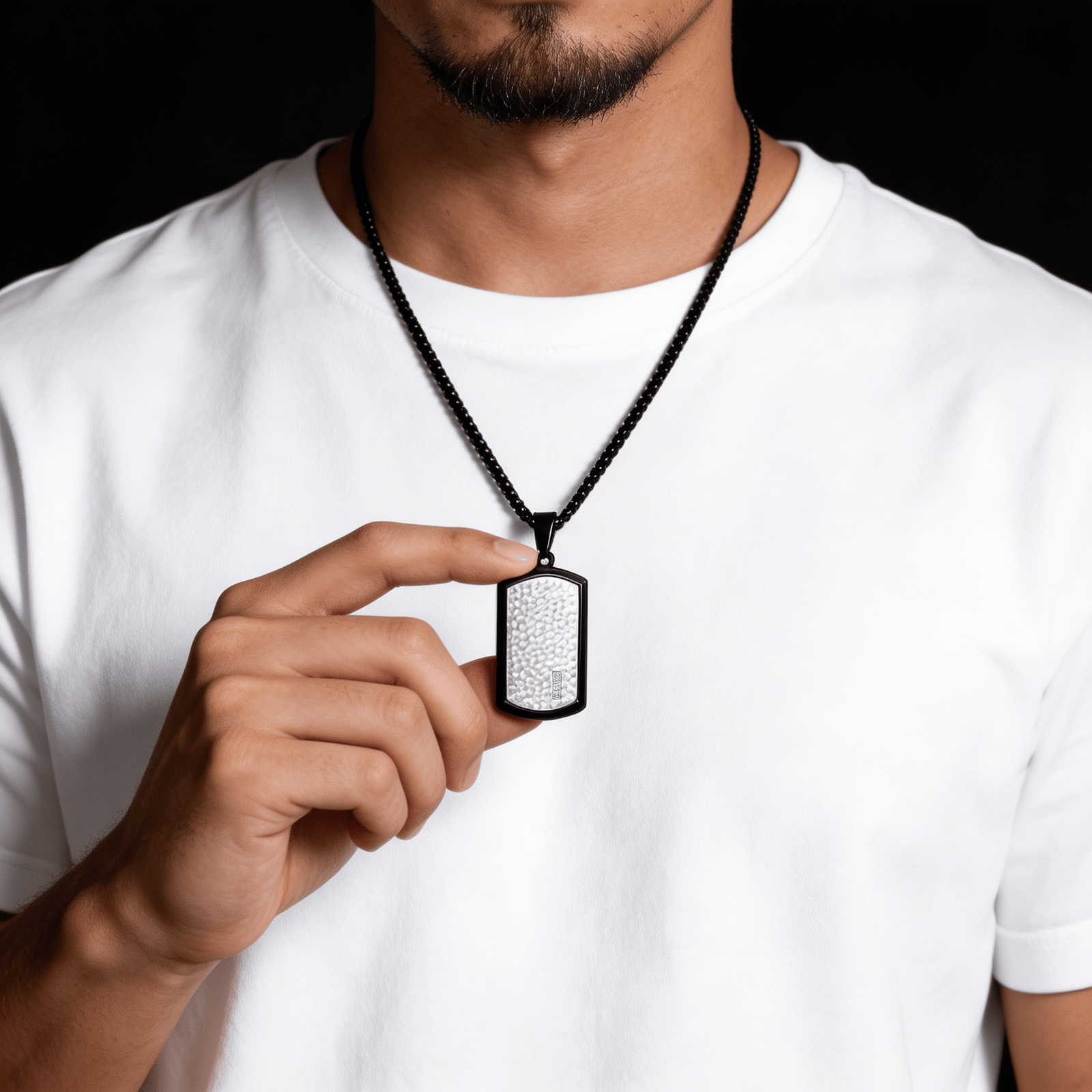 Collier noir Homme