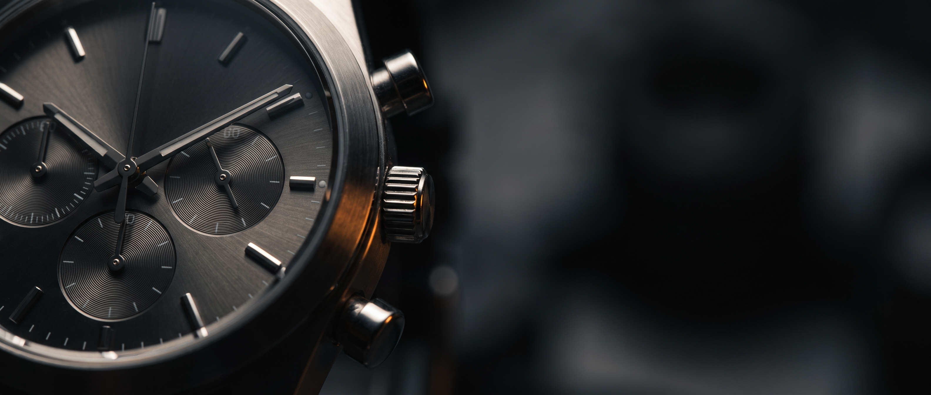Montre chronographe pour homme, compteurs et poussoirs de chronographe