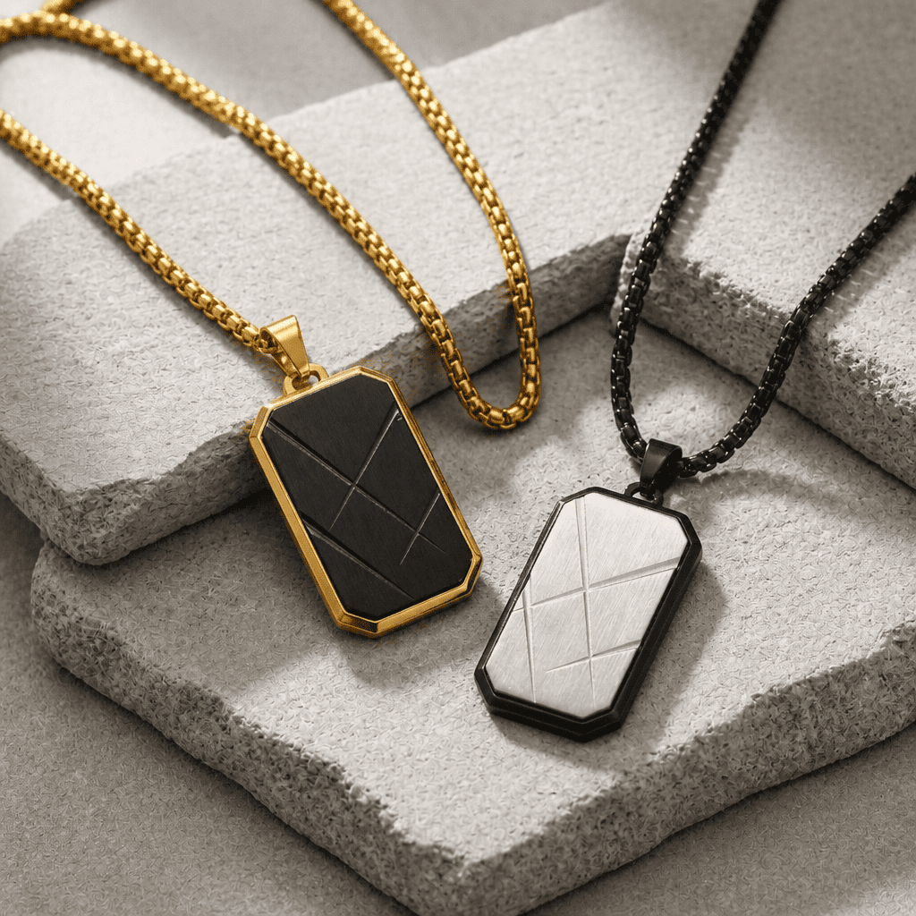 pendentif homme luxe or ou noir plaque noire ou argentée luxueuse