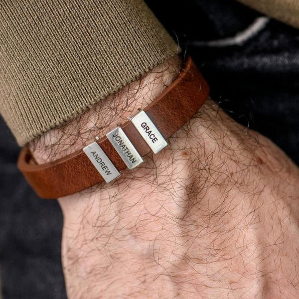 BRACELET PERSONNALISÉ EN CUIR PRÉNOMS