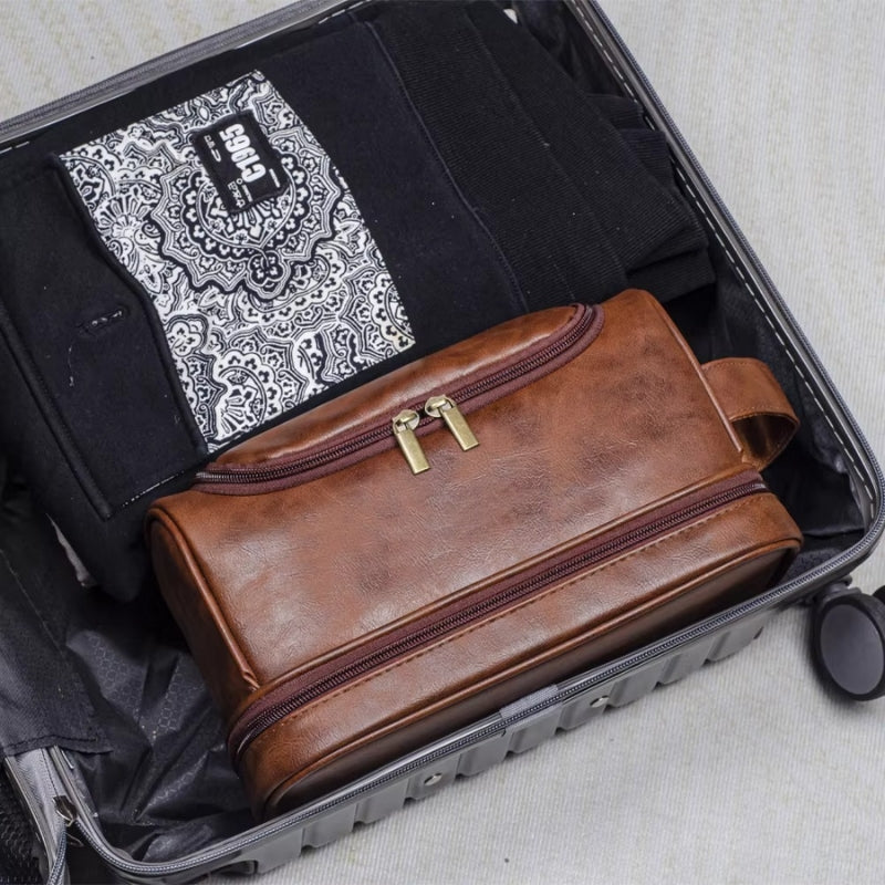 trousse de toilette homme cuir suspendue luxe valise voyage affaires business