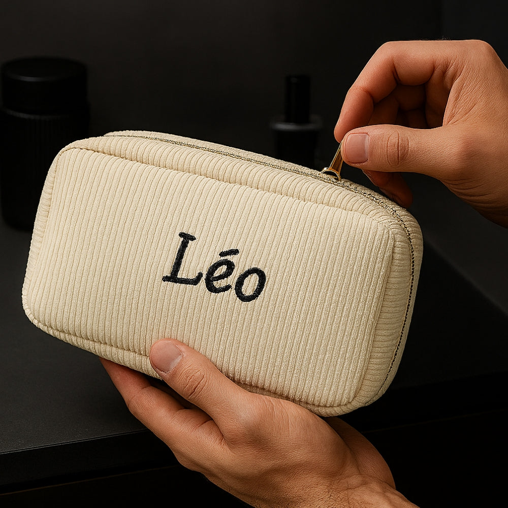 Personnalisation broderie Léo trousse toilette homme cadeau original unique