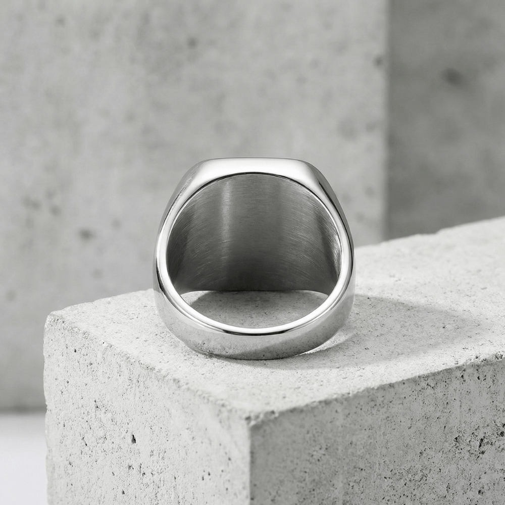 Bague chevalière homme argent vue intérieur acier poli