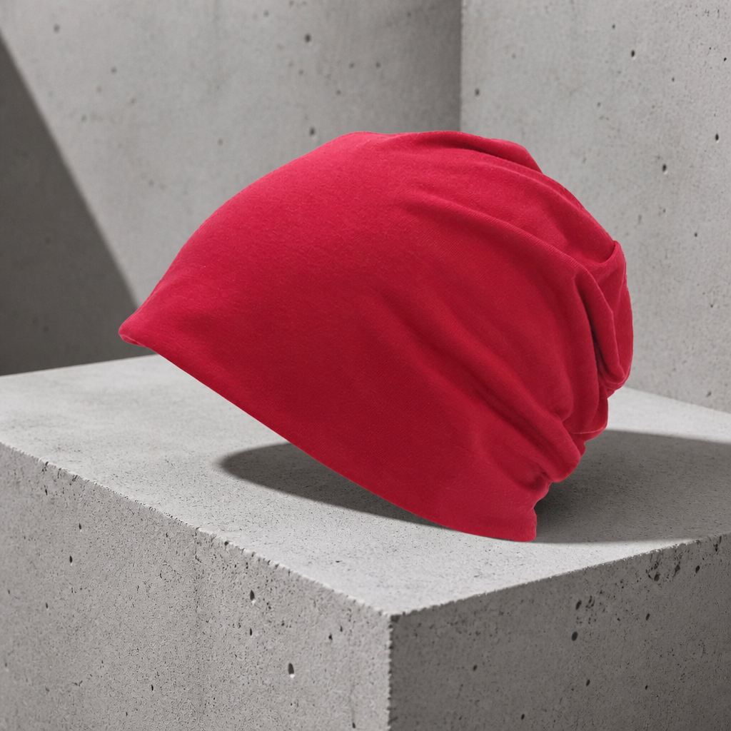 Bonnet léger homme rouge en maille fine, forme slouchy