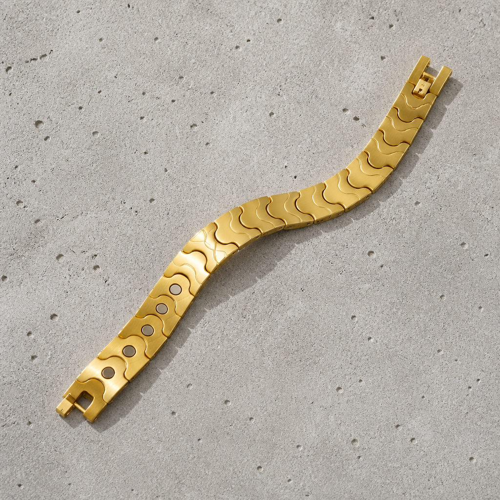 Bracelet aimanté homme acier or, vue à plat de toute la longueur